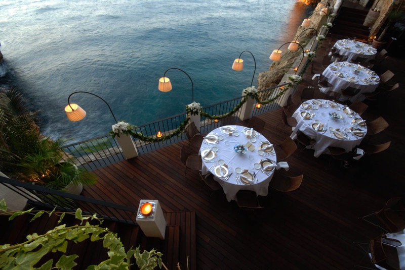 AwesomePlaces_HotelRistoranteGrottaPalazzese_Italy03