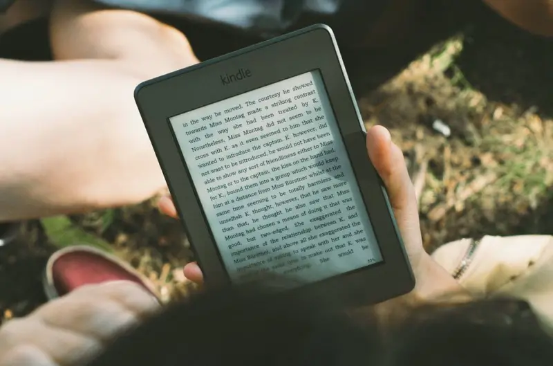 Kindle v/s Paperback: For the Love of Reading